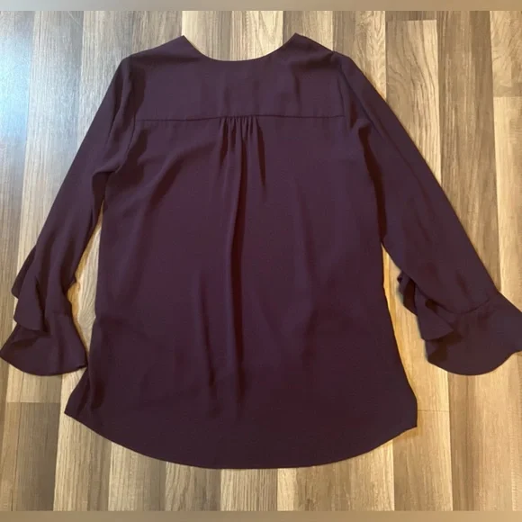 Karen Kane Bracelet Ruffle Sleeve Crossover Top & Faux Suede Moto Pants SZ M/L - Picture 3 of 16